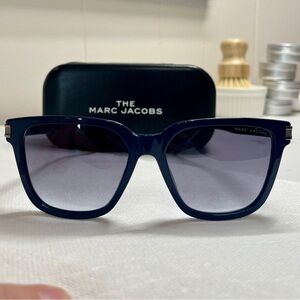 LIKE NEW MARC JACOBS SUNGLASSES